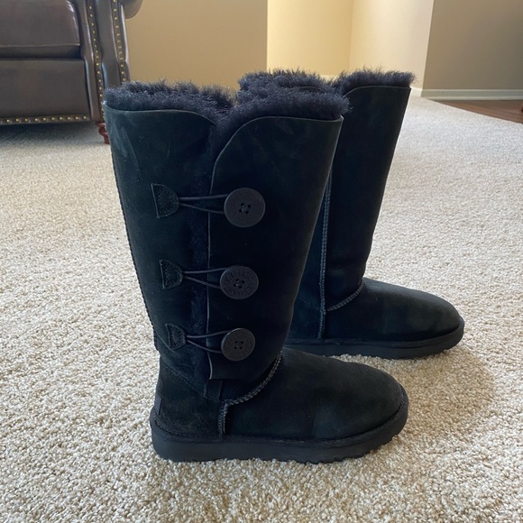 Ugg Bailey Button Triplet II Boots - Picture 5 of 6